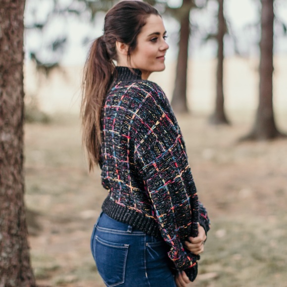 Black cropped sweater - Picture 2 of 3